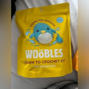 Unopened Wooble blue penguin kit.